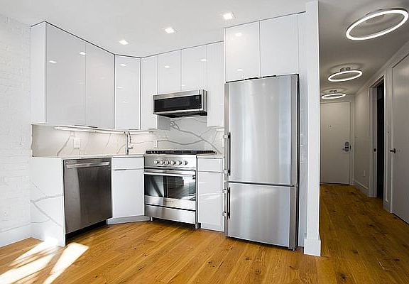 5th image of 92 Atlantic Ave #521