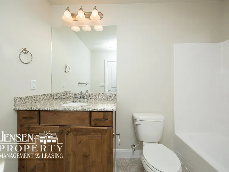 2502 Bella Vista Dr — Photo 13