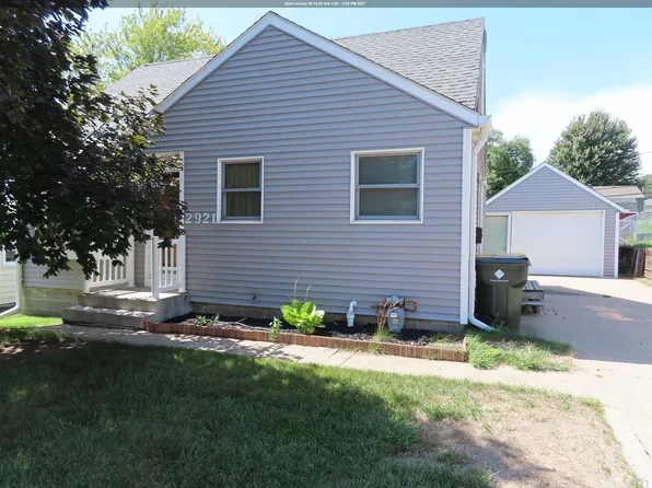 2921 S Coral St, Sioux City, IA 51106