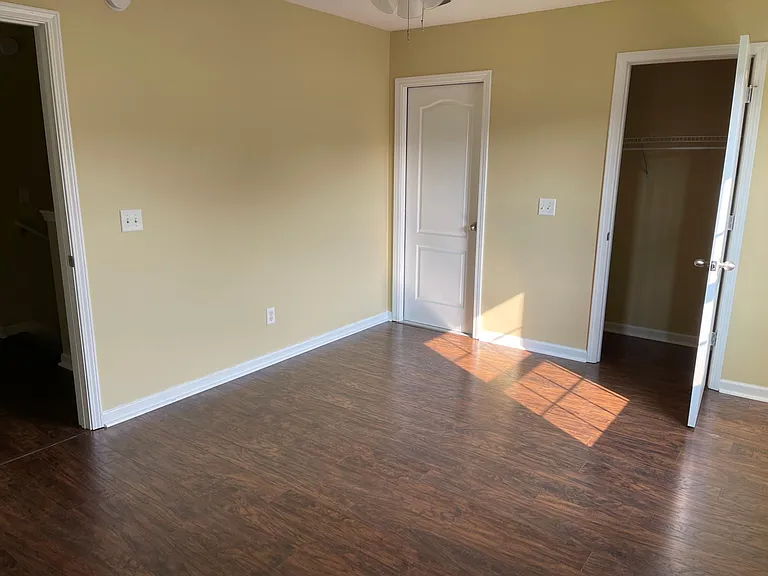 315 Gary Cir — Photo 11