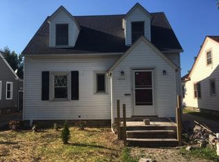 1226 W 11th St, Lorain, OH 44052