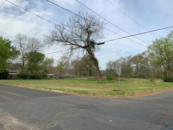 S Main St, Gladewater, TX 75647