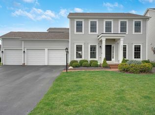 6870 Harper Ln, New Albany, OH 43054