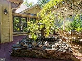 402 Happy Creek Rd, Locust Grove, VA 22508