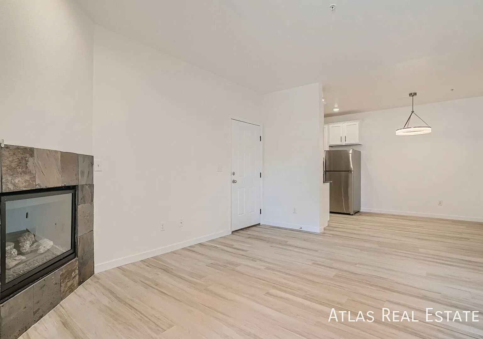 15504 E Arizona Ave — Photo 2