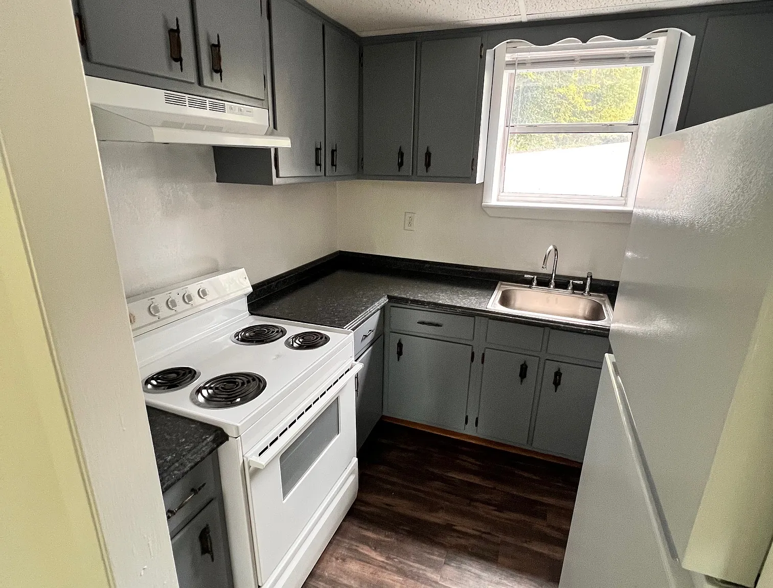 1 bed, 925 sqft, $875 — Photo 1