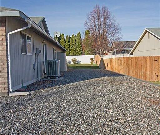 5th image of 5322 Phoebe Ln