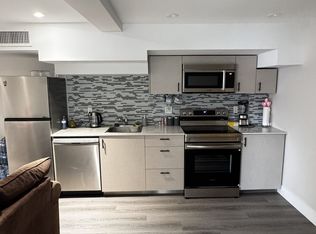 359 Keele St #3, Toronto, ON M6P2K6