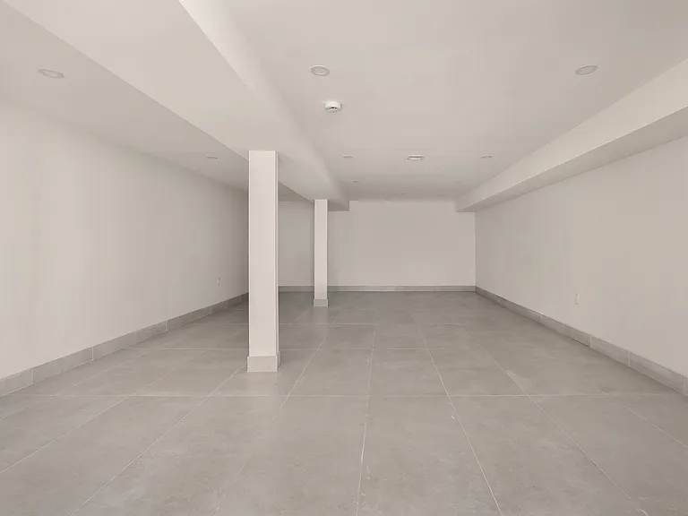 1277 Madison St #1 — Photo 6