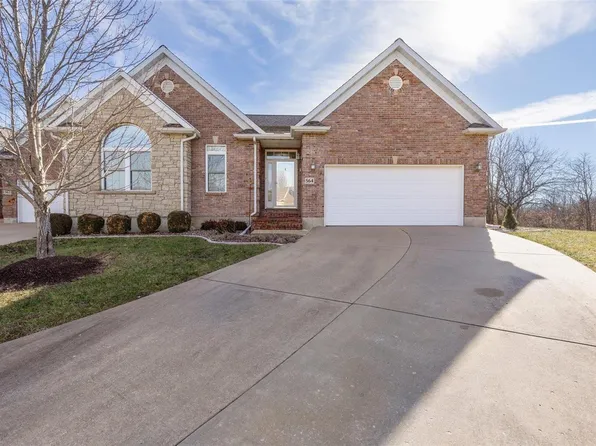 564 Wynnfield Ln, Farmington, MO 63640