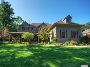 187 Huntington Bay Rd, Huntington, NY 11743