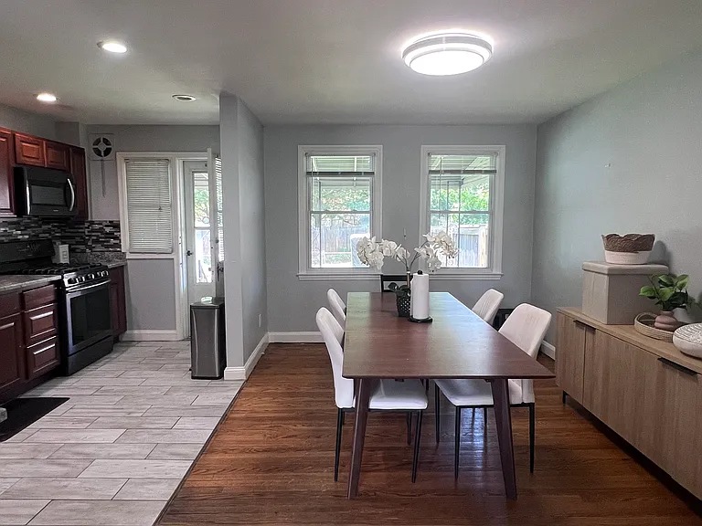8438 Loch Raven Blvd — Photo 2