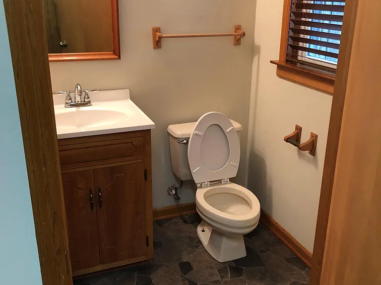 120 Womack Ave — Photo 5