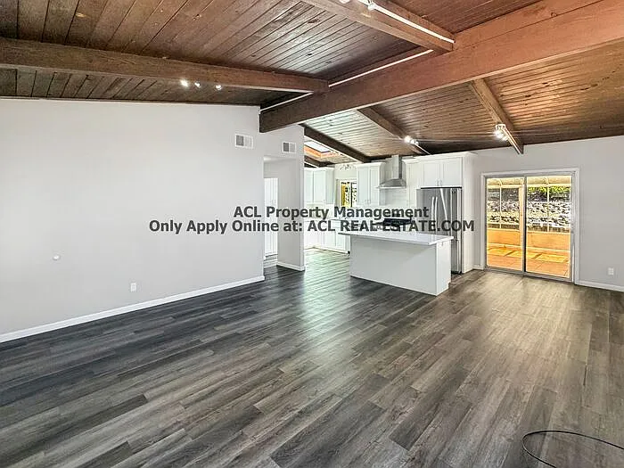 18372 Joseph Dr — Photo 10