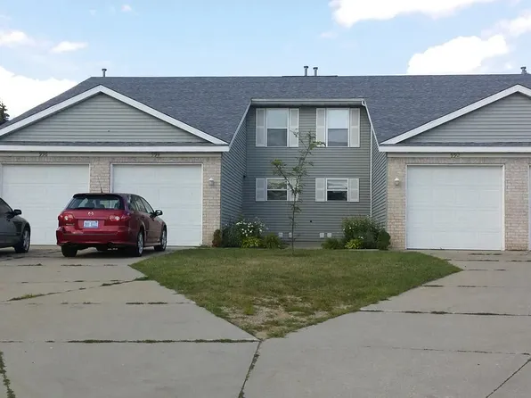 990 Cedar Run Ct NW, Grand Rapids, MI 49534