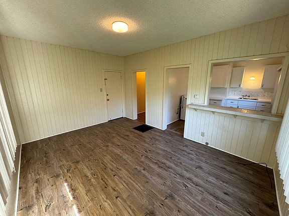 3rd image of 1793 Evans Ave APT 2