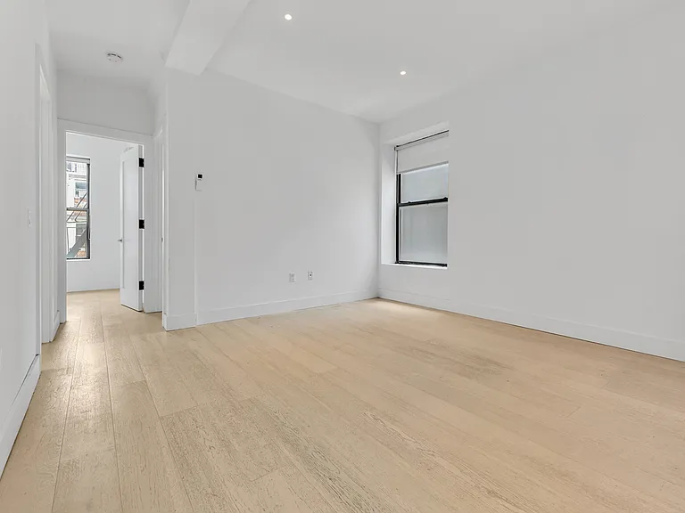 245 Eldridge St #2R — Photo 3