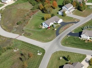 685 Cherry Ridge Dr, Traverse City, MI 49696