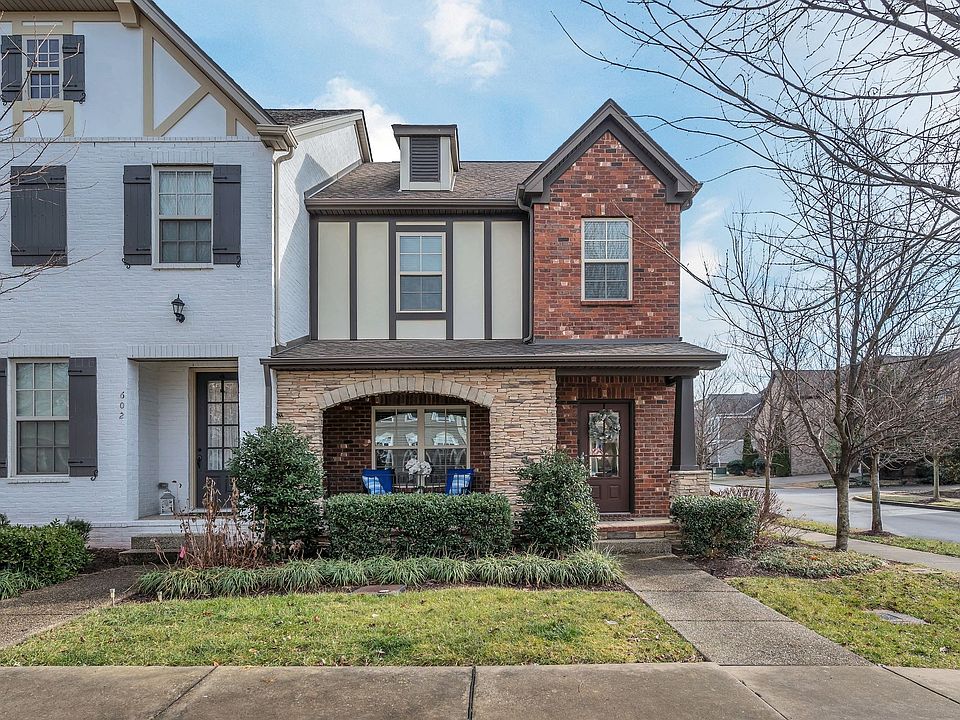 1st image of 600 Cobert Ln