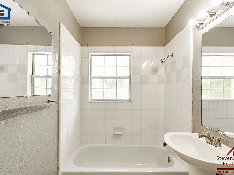2610 NW Lindy Ave — Photo 45