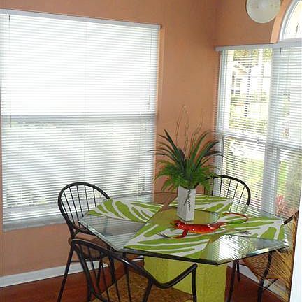 Breakfast nook