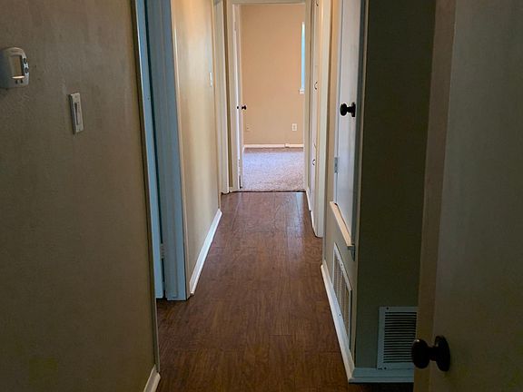 5th image of 6211 NW Cedarwood Dr
