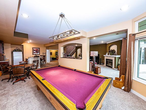 Pool Room w/second kitchen