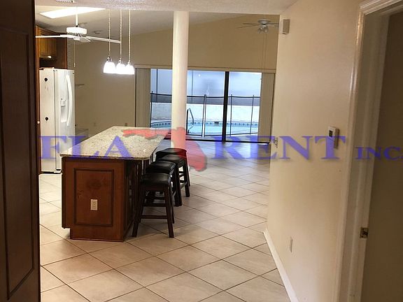 5th image of 1175 E Winged Foot Cir