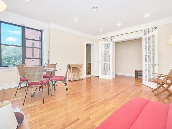 700 Riverside Drive image 2 of 15