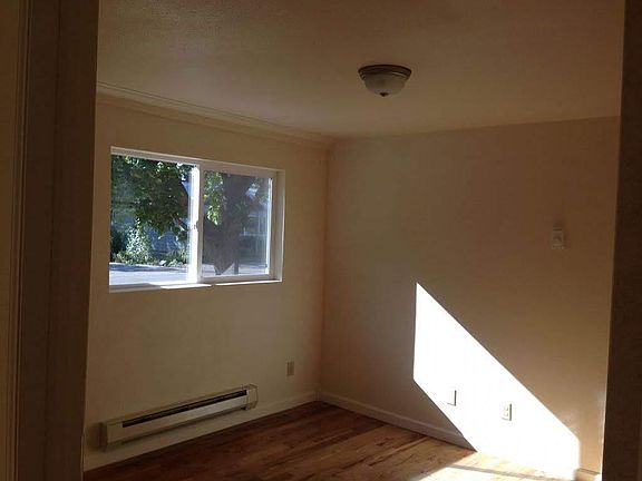 5th image of 1424 S Loveland St