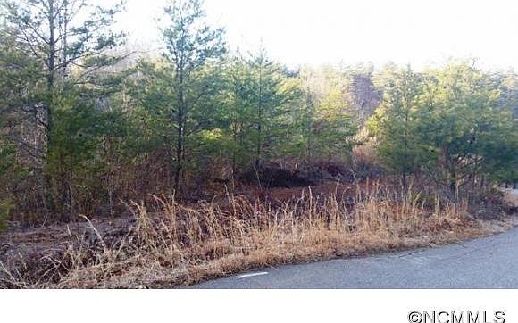 2nd image of 231 Macduff Ln