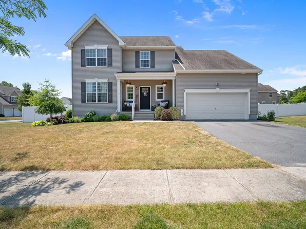 104 Jasmine Rd, Egg Harbor Township, NJ 08234