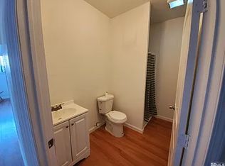 690 J St, Hawthorne, NV 89415