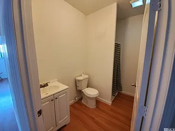 690 J St, Hawthorne, NV 89415