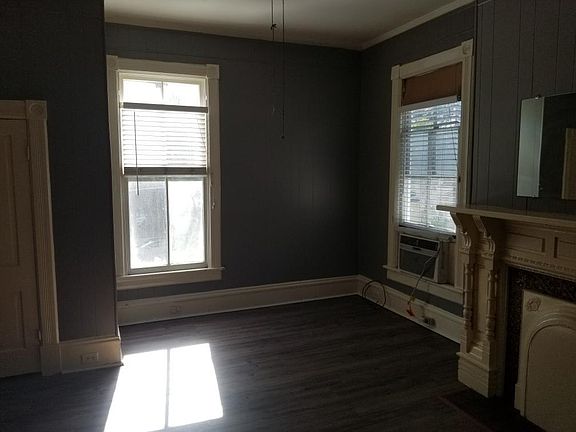 3rd image of 1103 Albemarle St #4