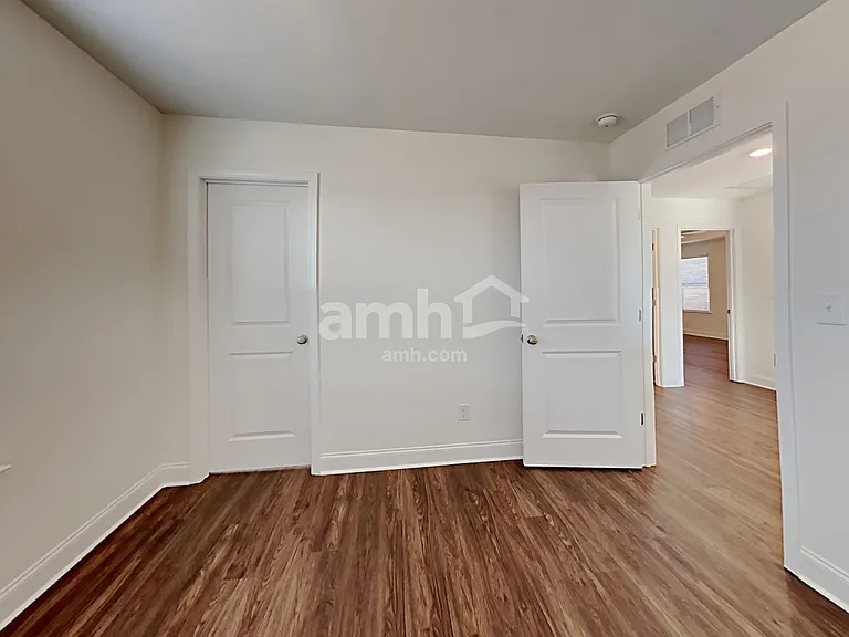 121 Hamilton Park Dr — Photo 21