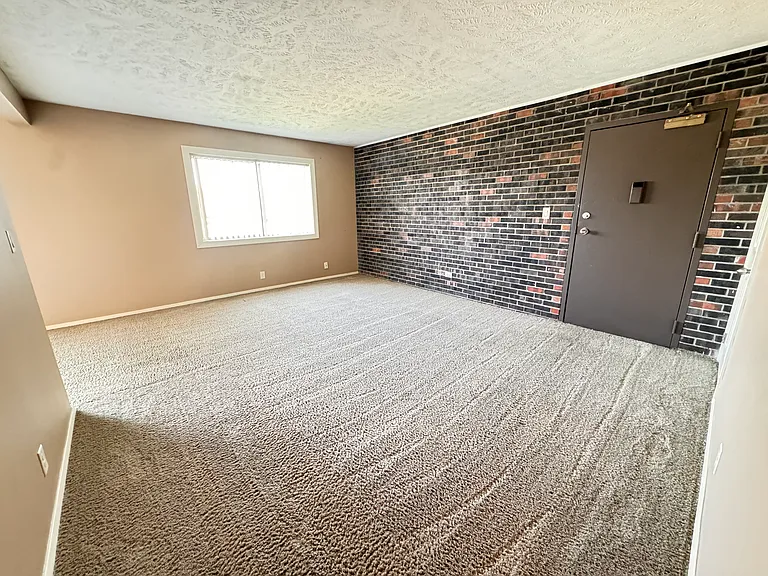4403 S 27th St #6 — Photo 9