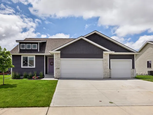 1245 Cedar St, Waukee, IA 50263