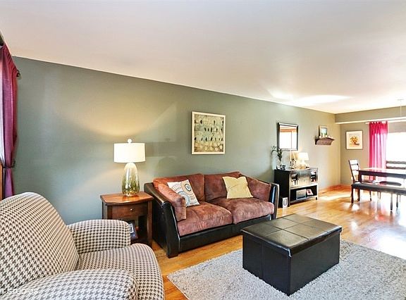 2nd image of 3 Crows Nest Ct