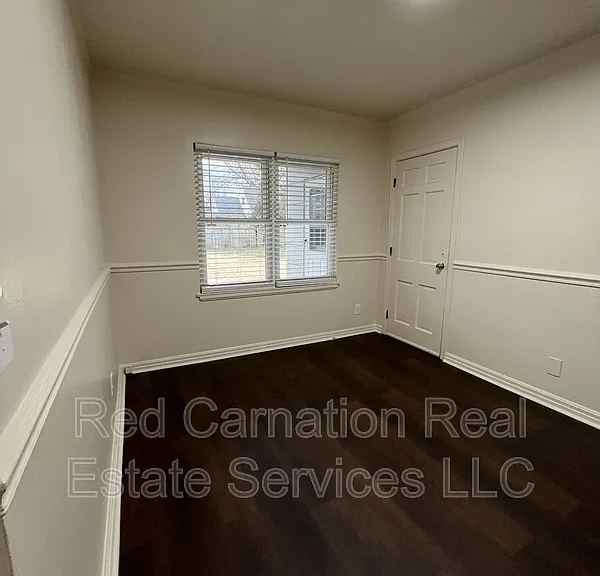 1434 Antoinette Ave — Photo 10