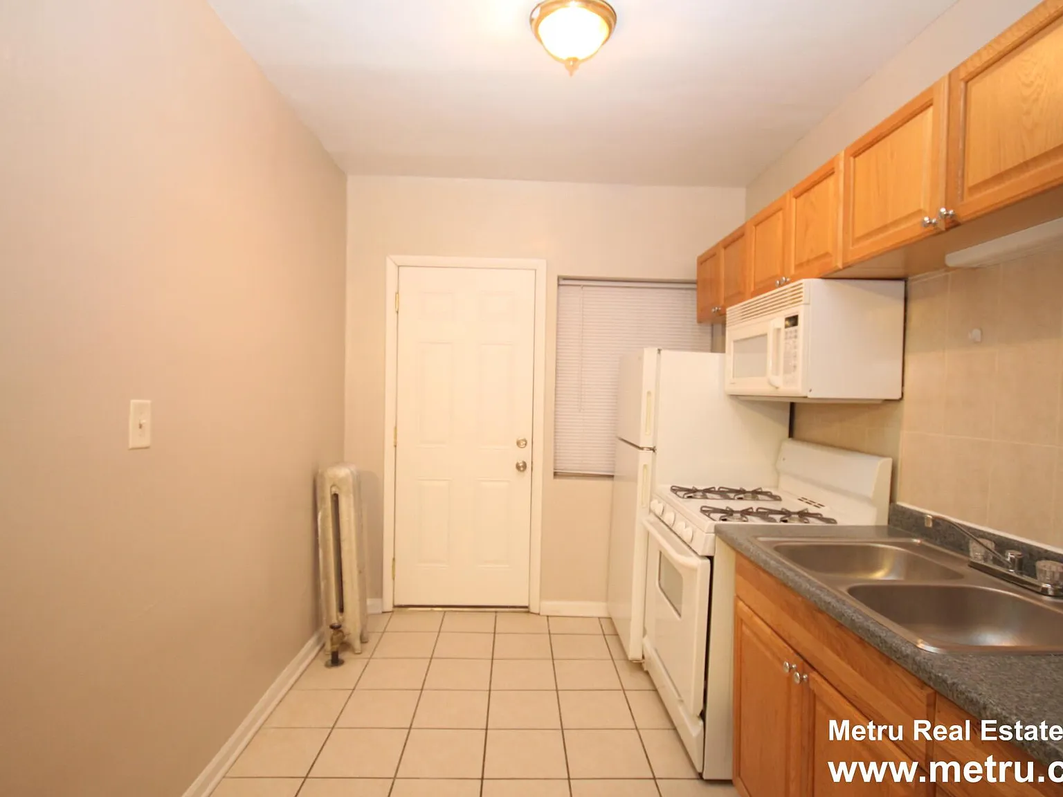 1 bed, 550 sqft, $1,418 — Photo 1