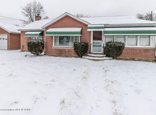 311 S Main St, Munith, MI 49259