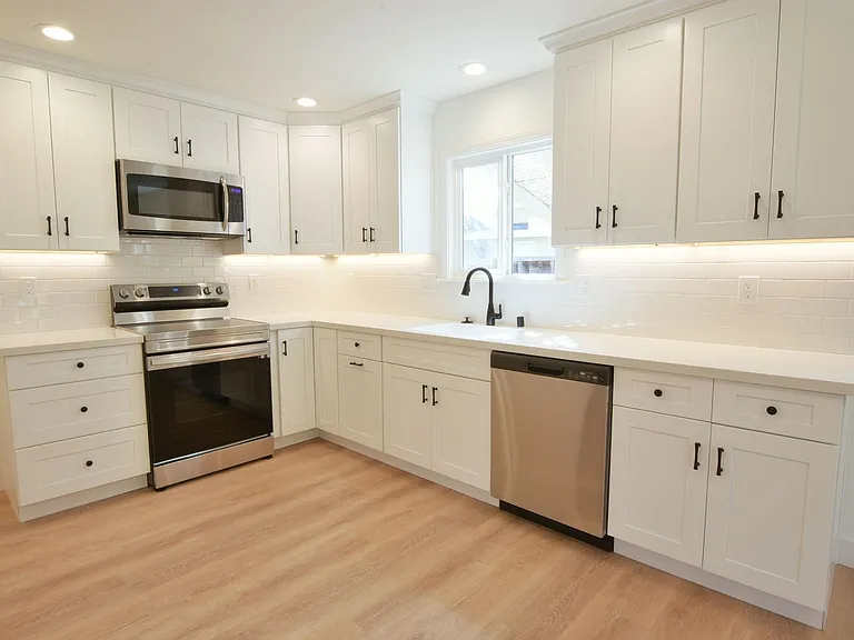 1445 Elam Ave — Photo 3