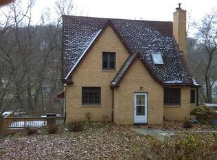 70 McClure Rd, Cheswick, PA 15024