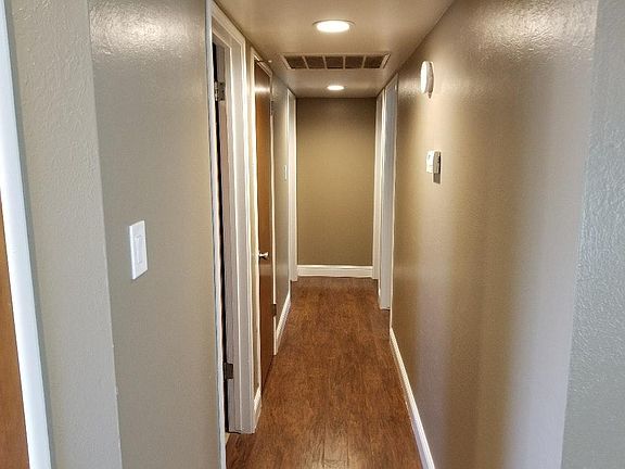 4th image of 2061 N Burl Dr