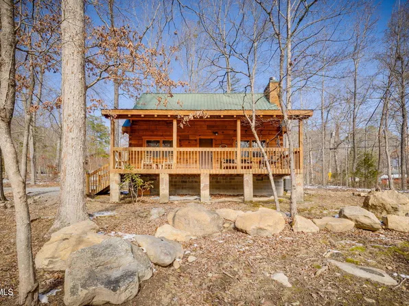 2306 Quiet Way, Sevierville, TN 37876
