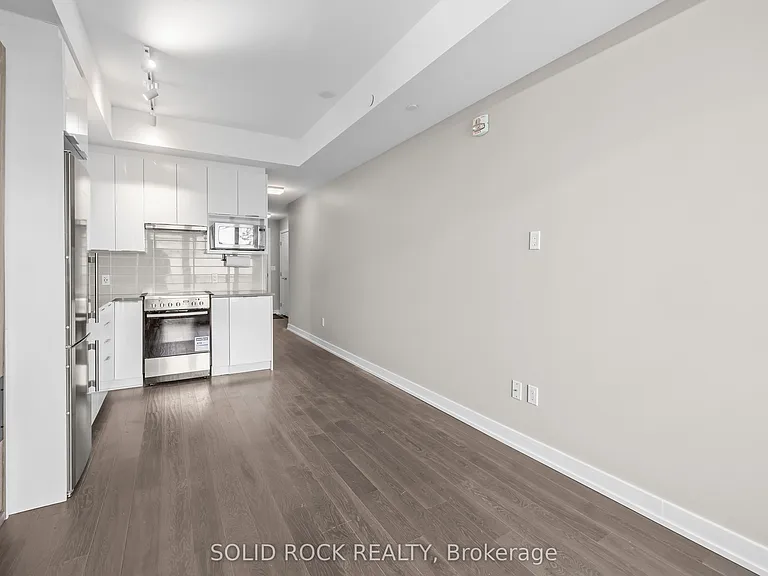 530 De Mazenod Ave #201 — Photo 8