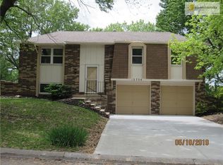 12726 S Edinburgh St, Olathe, KS 66062