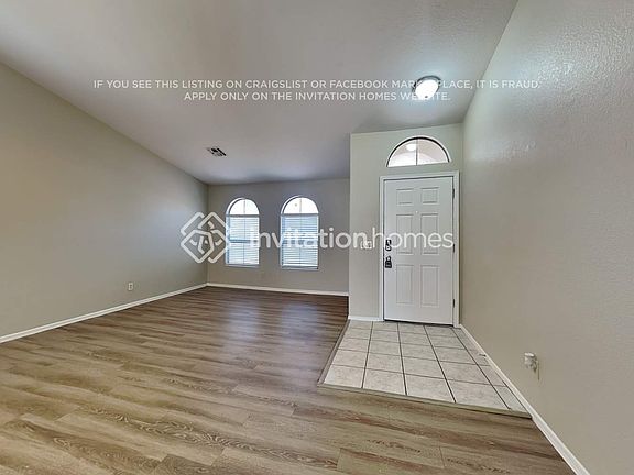 4th image of 7126 N 81st Dr