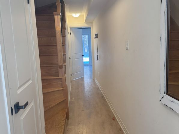 13 Emmas Way, Whitby, ON L1R 0S7